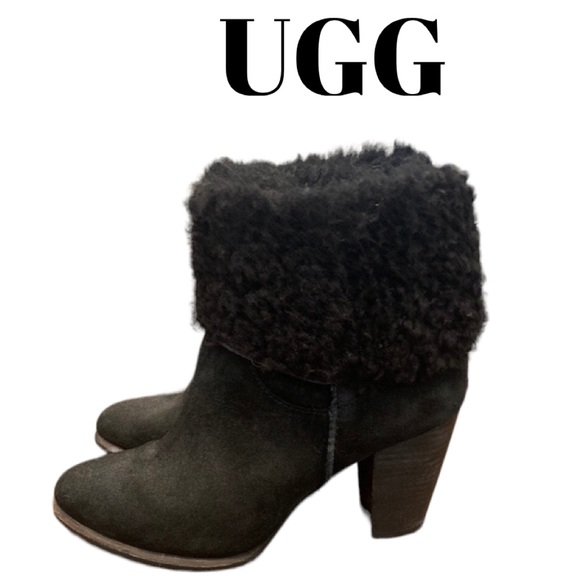 UGG Shoes - Ugg “ Charlee” Black Suede Sherpa Lined Heeled Boots Size 8
